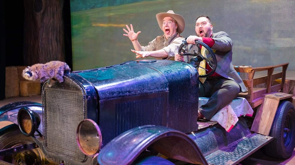 Sheriff and Mayor in the car. 