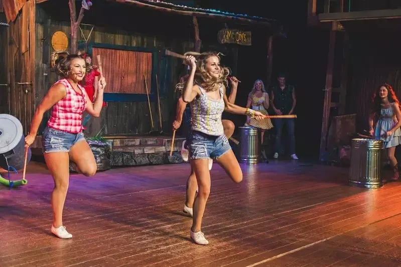 Hatfield daughters dancing