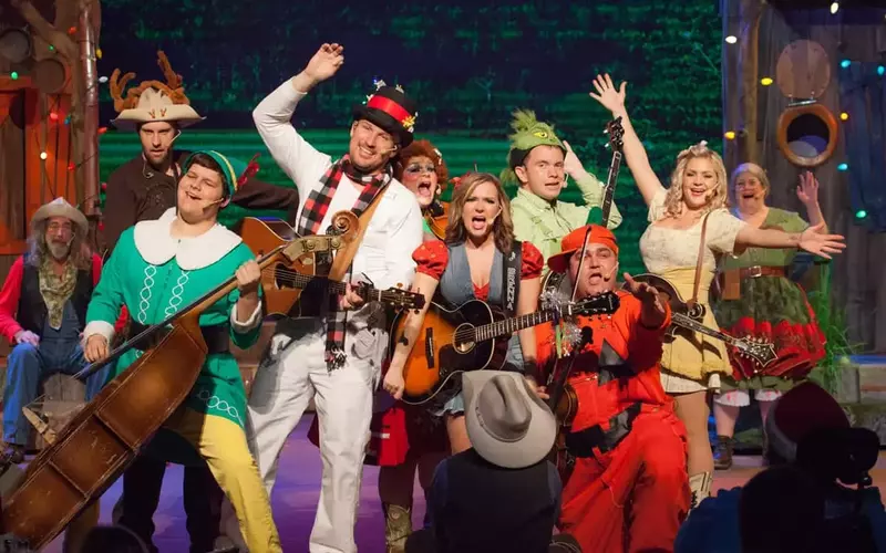 Hatfield and McCoy Christmas Disaster Dinner Show