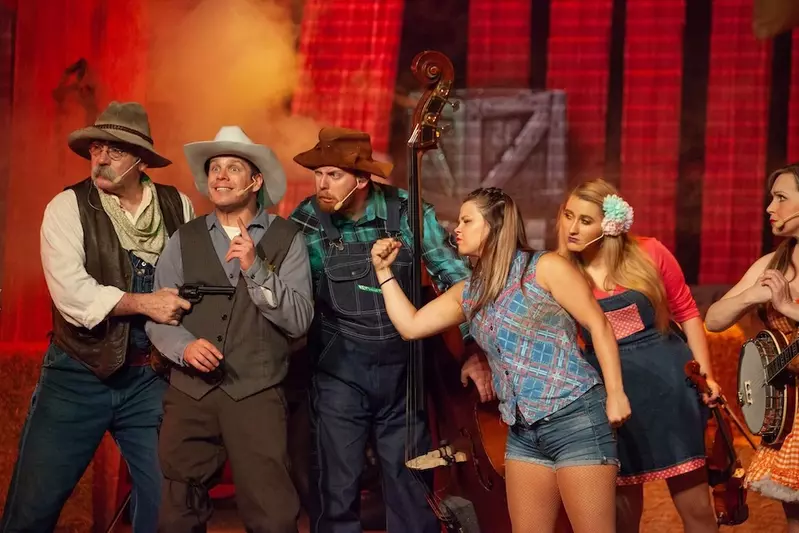 Hatfields and McCoys feuding